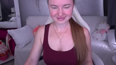 Monica online show from 10-04-25, 12:47