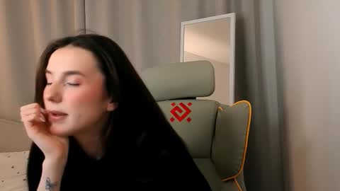 Snapshot of xolorene chatting on 02-20-26, 08:09 Jane online show from 02-20-26, 08:09