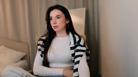 Snapshot of xolorene chatting on 02-22-26, 07:56 Jane online show from 02-22-26, 07:56