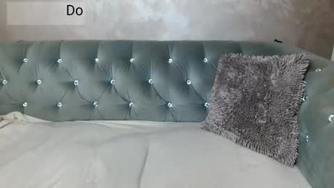 xqueencarox online show from 11-01-25, 01:51