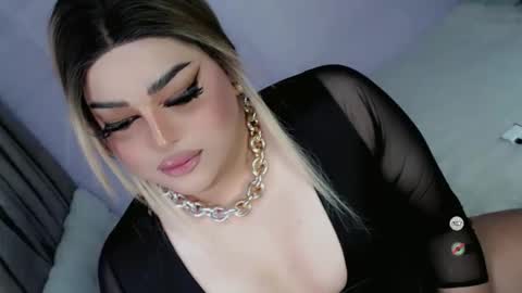 Snapshot of xsabbylicious69 chatting on 04-21-26, 02:51 xsabbylicious69 online show from 04-21-26, 02:51