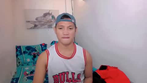 xsebastian19 online show from 12-16-25, 11:43