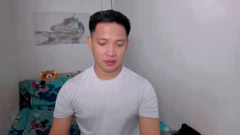 xsebastian19 online show from 04-25-26, 07:55