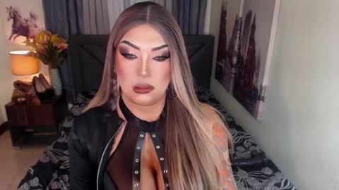 Cattaleya online show from 01-14-25, 10:12