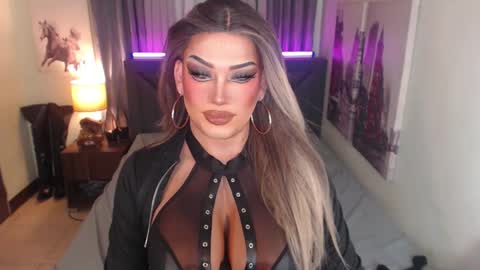 Cattaleya online show from 03-01-25, 12:34