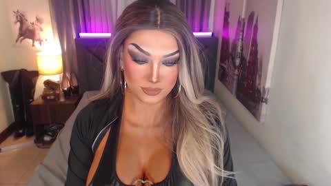 Cattaleya online show from 03-03-25, 09:22