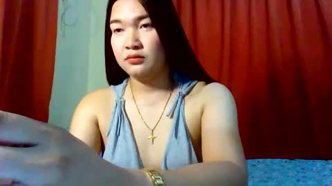 Snapshot of xsweetiemajax chatting on 12-18-24, 02:10 HI IM PAULINE online show from 12-18-24, 02:10