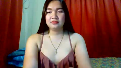 Snapshot of xsweetiemajax chatting on 02-14-25, 01:02 HI IM PAULINE online show from 02-14-25, 01:02