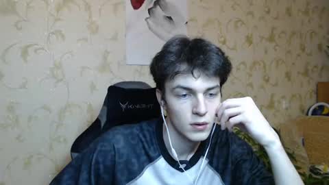 Snapshot of xtraqqq chatting on 06-18-26, 06:56 traqqq online show from 06-18-26, 06:56