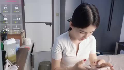 Snapshot of xuyihan chatting on 01-19-26, 04:49 xuyihan online show from 01-19-26, 04:49