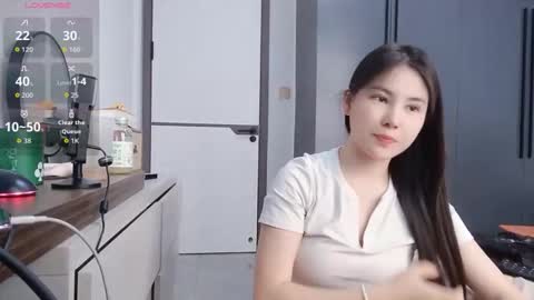 Snapshot of xuyihan chatting on 02-14-26, 06:32 xuyihan online show from 02-14-26, 06:32