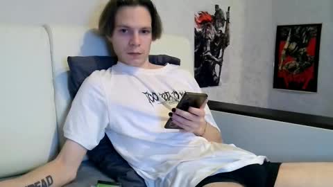 Snapshot of xwannalove chatting on 11-28-25, 04:09 xWannalove online show from 11-28-25, 04:09