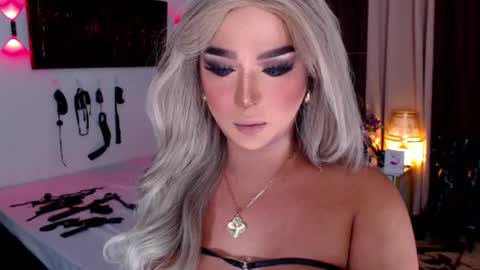 K E L L Y online show from 07-17-26, 06:53