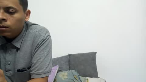 Snapshot of xx949400 chatting on 07-17-26, 03:57 SANTII online show from 07-17-26, 03:57