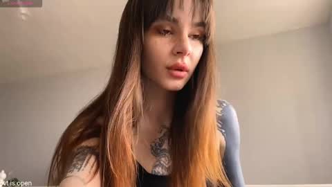 Lily online show from 03-20-26, 11:15
