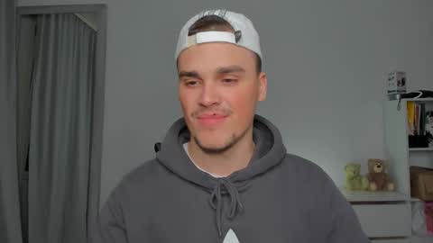 raul online show from 11-29-25, 07:28