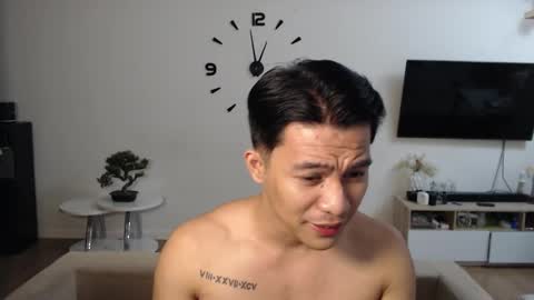 Snapshot of xxasianexploderxx chatting on 01-08-25, 08:29 Sam online show from 01-08-25, 08:29