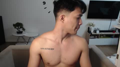 Snapshot of xxasianexploderxx chatting on 01-18-25, 04:42 Sam online show from 01-18-25, 04:42