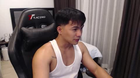 Snapshot of xxasianexploderxx chatting on 02-24-26, 05:00 Sam online show from 02-24-26, 05:00