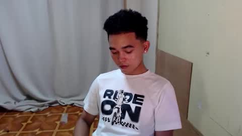 Snapshot of xxasiankurt chatting on 11-05-25, 04:40 xxasiankurt online show from 11-05-25, 04:40