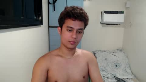 Snapshot of xxclark18xx chatting on 07-27-26, 05:31 Clark online show from 07-27-26, 05:31