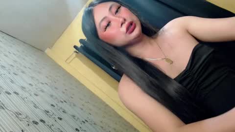 Snapshot of xxexpensive_candy chatting on 02-19-25, 06:10 Janae online show from 02-19-25, 06:10
