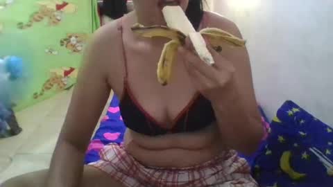 xxfergielisious online show from 12-18-25, 06:19