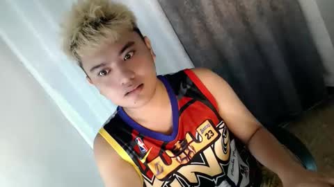 Snapshot of xxhotloyd_cummerx chatting on 02-08-26, 06:33 Loyd online show from 02-08-26, 06:33