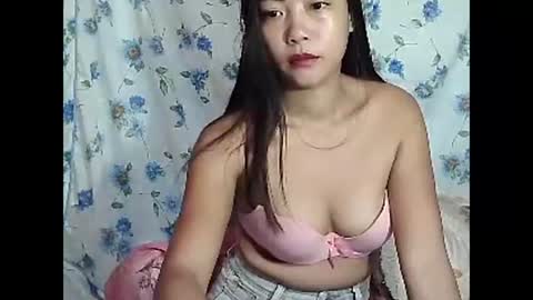 xxkylie18 online show from 09-22-25, 07:05