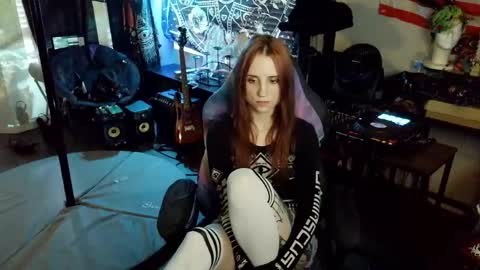 Lilith online show from 04-19-26, 01:38