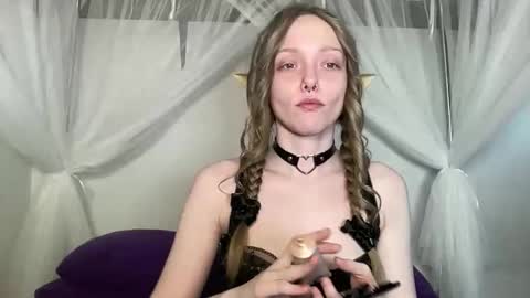 Snapshot of xxloveanastasia chatting on 05-08-26, 02:33 LoveAnastasia online show from 05-08-26, 02:33