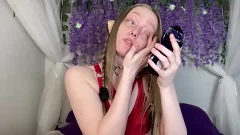Snapshot of xxloveanastasia chatting on 05-18-26, 02:45 LoveAnastasia online show from 05-18-26, 02:45