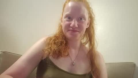 Snapshot of xxmariebliss chatting on 06-14-26, 02:30 xxmariebliss online show from 06-14-26, 02:30