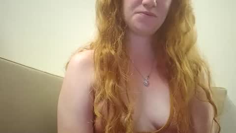 Snapshot of xxmariebliss chatting on 06-29-26, 02:39 xxmariebliss online show from 06-29-26, 02:39