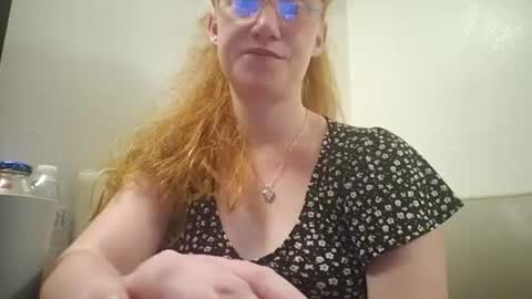 Snapshot of xxmariebliss chatting on 07-07-26, 11:58 xxmariebliss online show from 07-07-26, 11:58