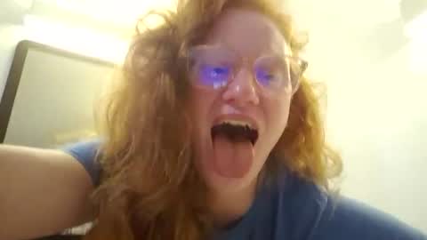 Snapshot of xxmariebliss chatting on 07-10-26, 01:25 xxmariebliss online show from 07-10-26, 01:25
