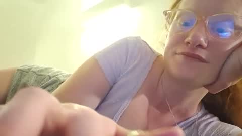Snapshot of xxmariebliss chatting on 07-14-26, 02:38 xxmariebliss online show from 07-14-26, 02:38
