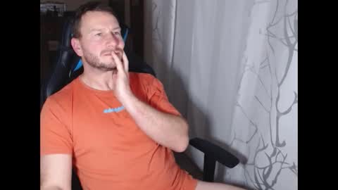 Snapshot of xxmettexx chatting on 12-01-24, 10:21 xxmettexx online show from 12-01-24, 10:21