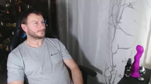 Snapshot of xxmettexx chatting on 12-22-24, 10:36 xxmettexx online show from 12-22-24, 10:36