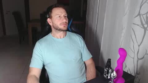 Snapshot of xxmettexx chatting on 03-02-25, 01:04 xxmettexx online show from 03-02-25, 01:04