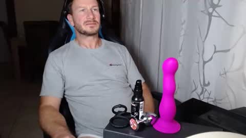 Snapshot of xxmettexx chatting on 10-26-25, 04:46 xxmettexx online show from 10-26-25, 04:46