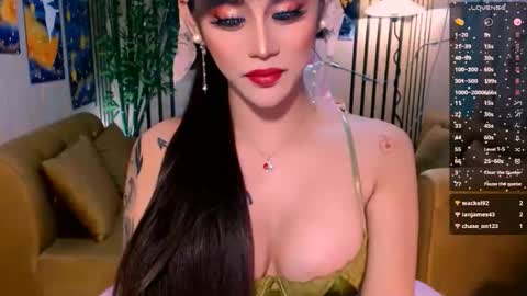 Snapshot of xxmissjuliaxx chatting on 09-18-25, 02:35 xxmissjuliaxx online show from 09-18-25, 02:35