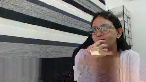  Kaycee  online show from 03-30-26, 10:16