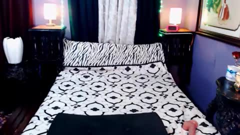 Snapshot of xxqueenofperfectionxx chatting on 01-18-25, 07:37 urperfection kelly online show from 01-18-25, 07:37