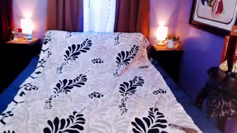 Snapshot of xxqueenofperfectionxx chatting on 02-11-25, 12:05 urperfection kelly online show from 02-11-25, 12:05