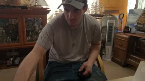 xxScubaStevexx online show from 04-02-26, 06:16