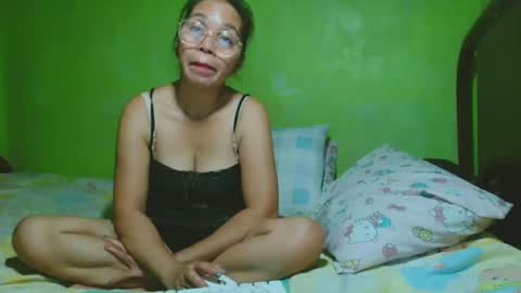 Snapshot of xxsexypinayxx chatting on 02-06-25, 10:32 xxsexypinayxx online show from 02-06-25, 10:32