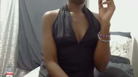 Snapshot of xxsexytalia28 chatting on 02-24-25, 06:47 xxsexytalia28 online show from 02-24-25, 06:47