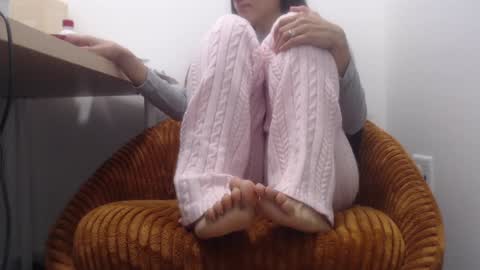 Snapshot of xxxbellalola chatting on 12-22-24, 11:54 Lola online show from 12-22-24, 11:54