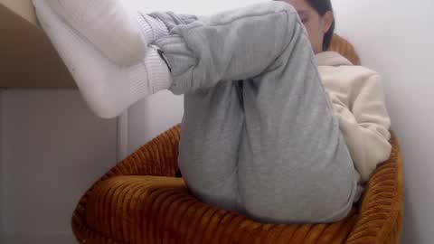 Snapshot of xxxbellalola chatting on 01-14-25, 05:34 Lola online show from 01-14-25, 05:34